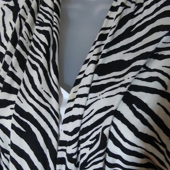 Colour works open front cardigan zebra pattern. Size L - Picture 4 of 7